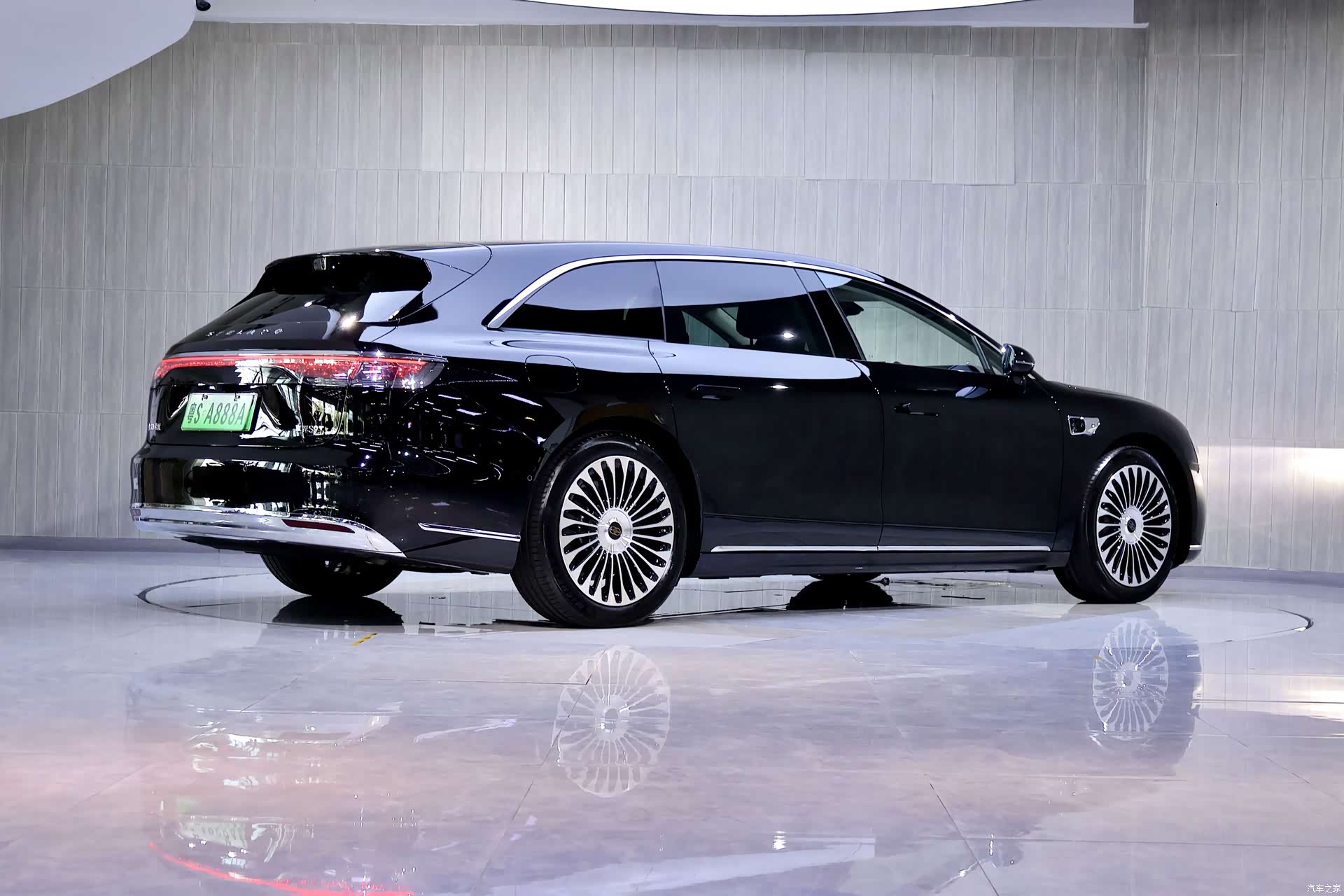 Stelato S9, 2025 4