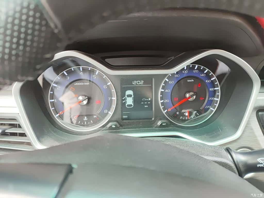 Geely X3, 2018 4
