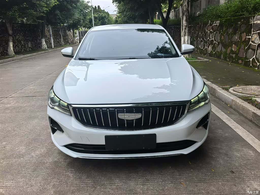 Geely Emgrand, 2024 3