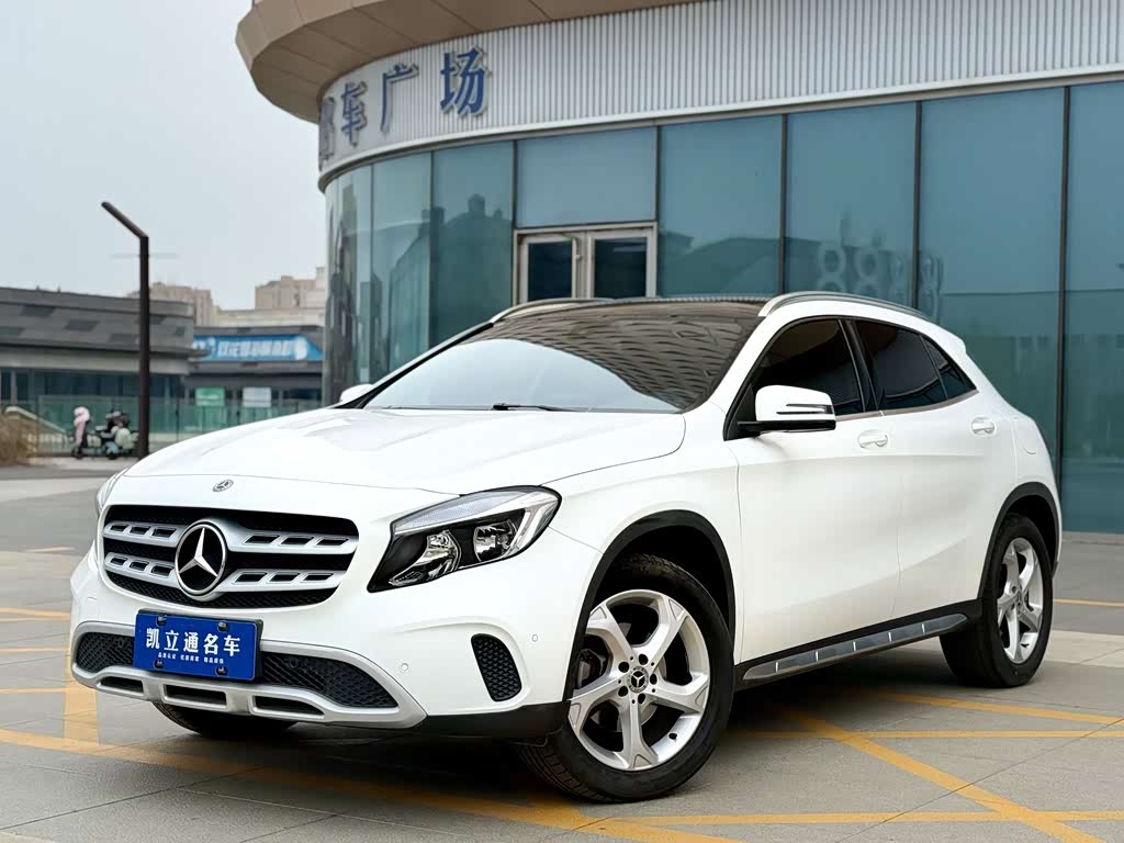Mercedes-Benz GLA