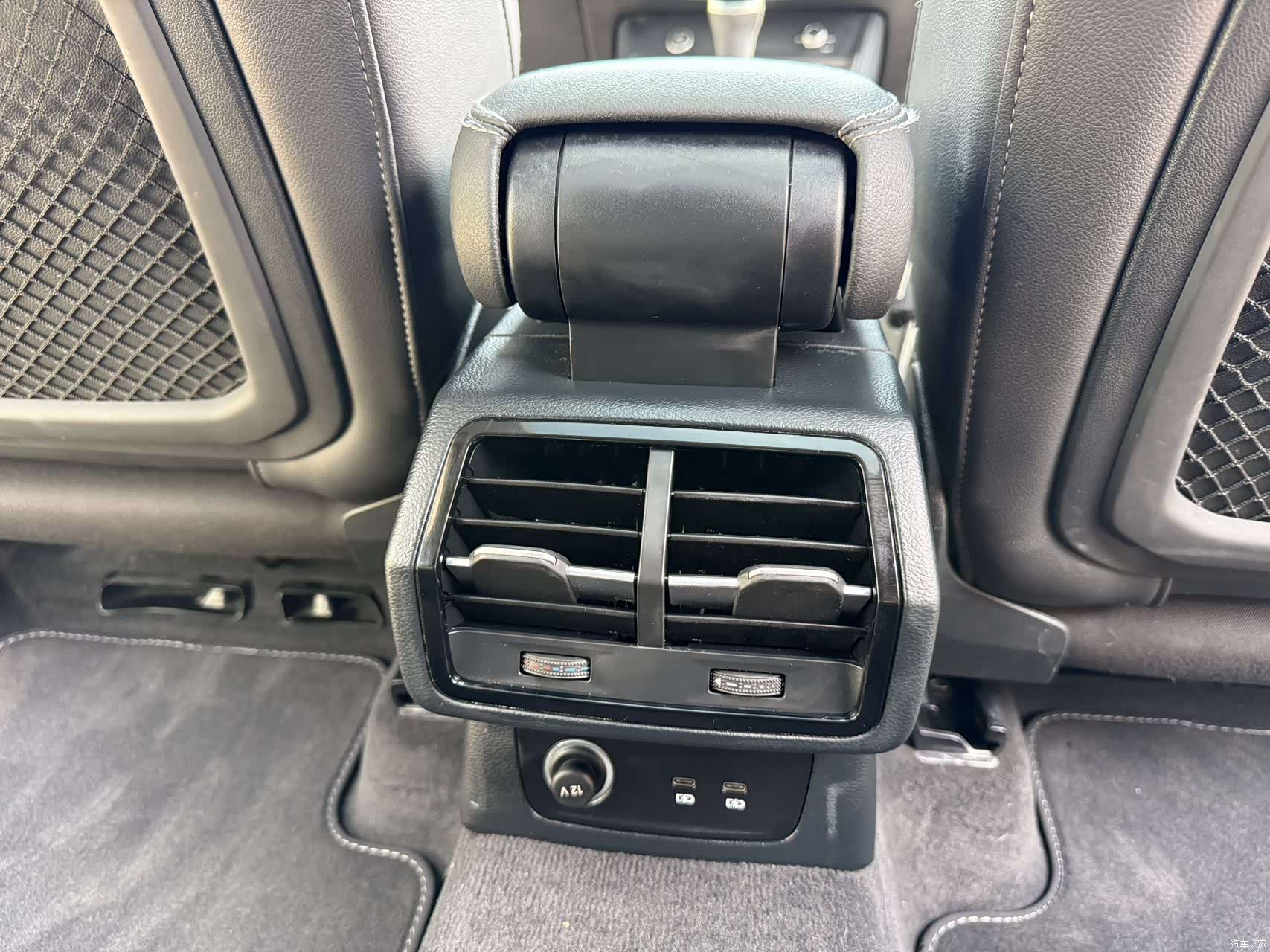 Audi Q3, 2022 13