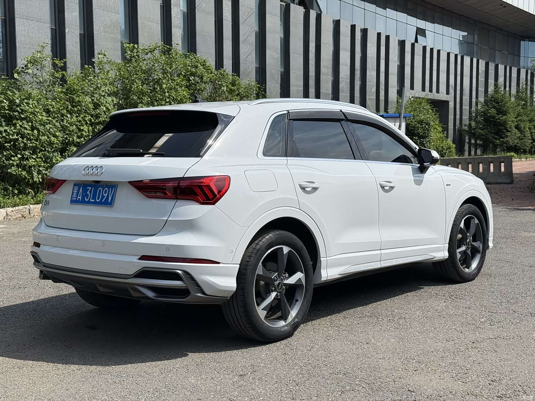 Audi Q3, 2022 23