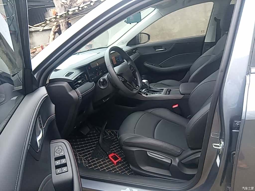 Roewe i5, 2025 16