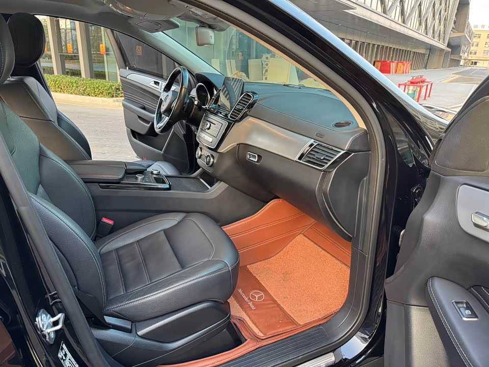 Mercedes-Benz GLE coupe