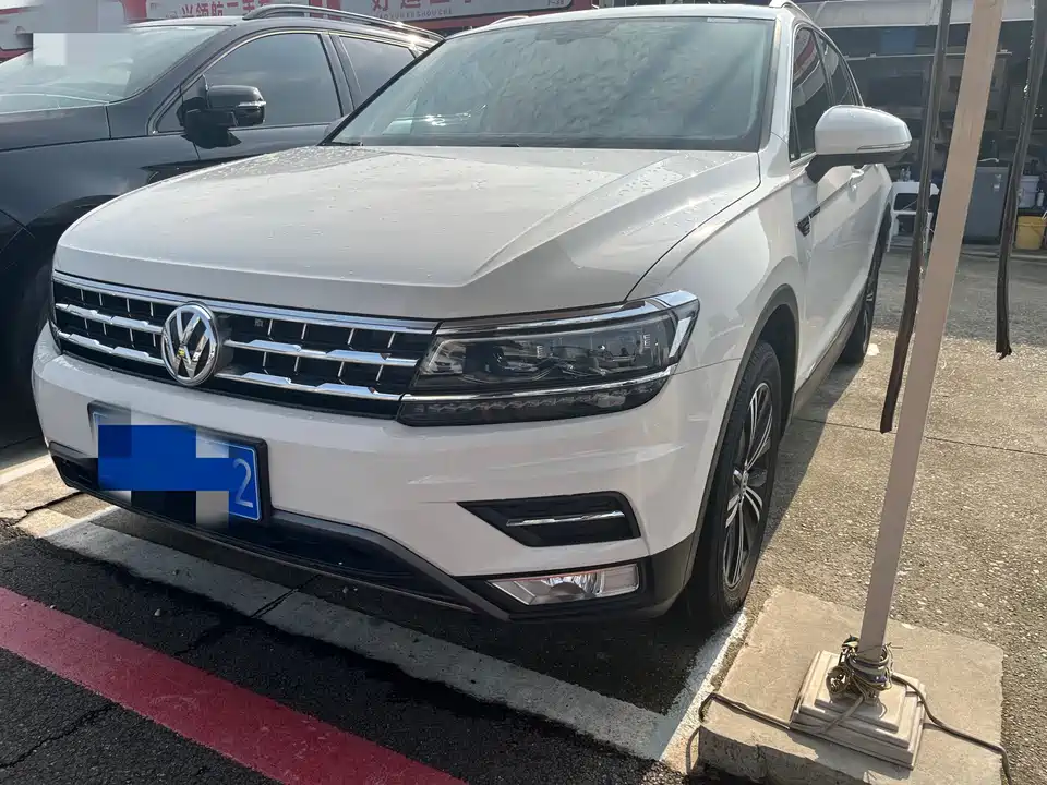Volkswagen Tiguan L