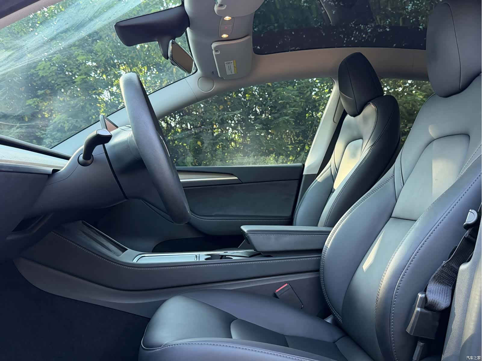 Tesla Model Y, 2023 9