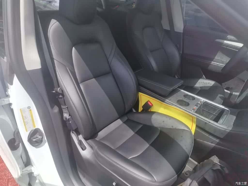 Tesla Model Y, 2024 24