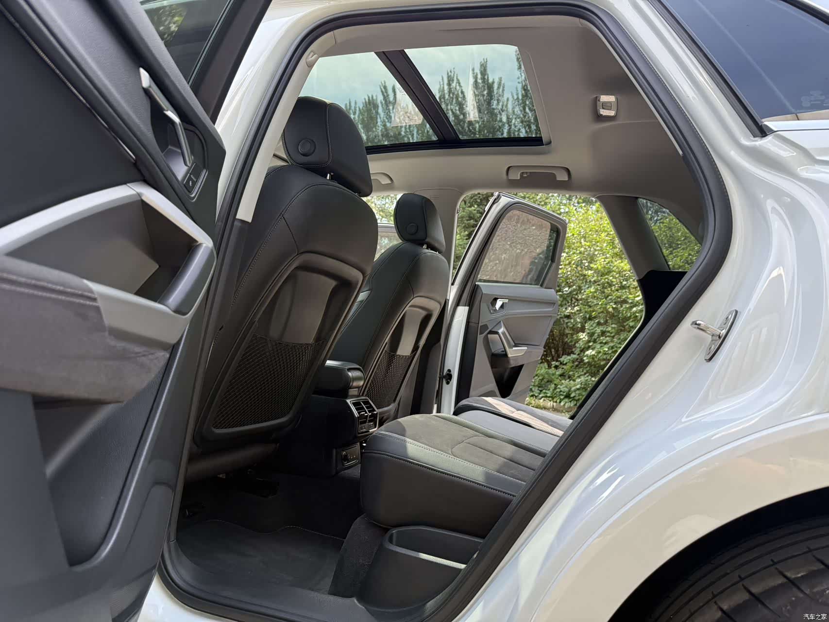 Audi Q3, 2022 12
