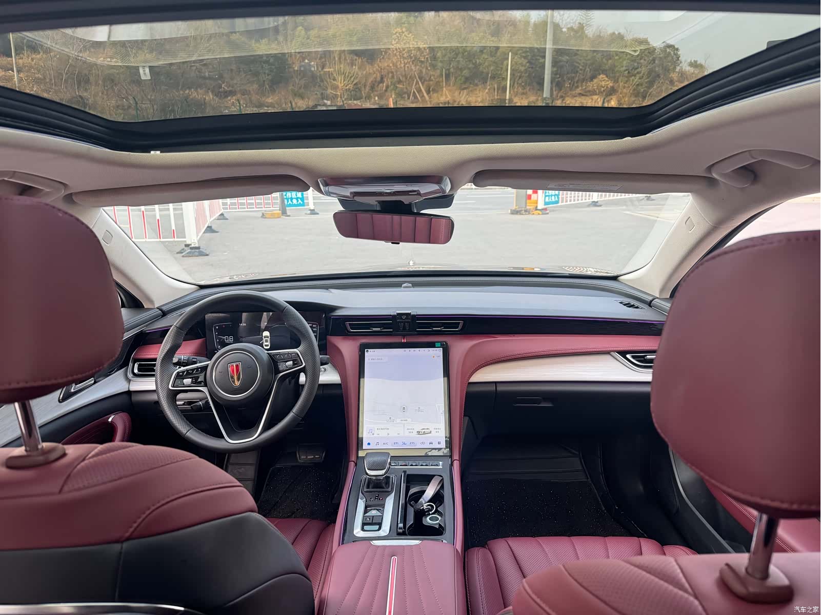 Hongqi H5, 2025 16