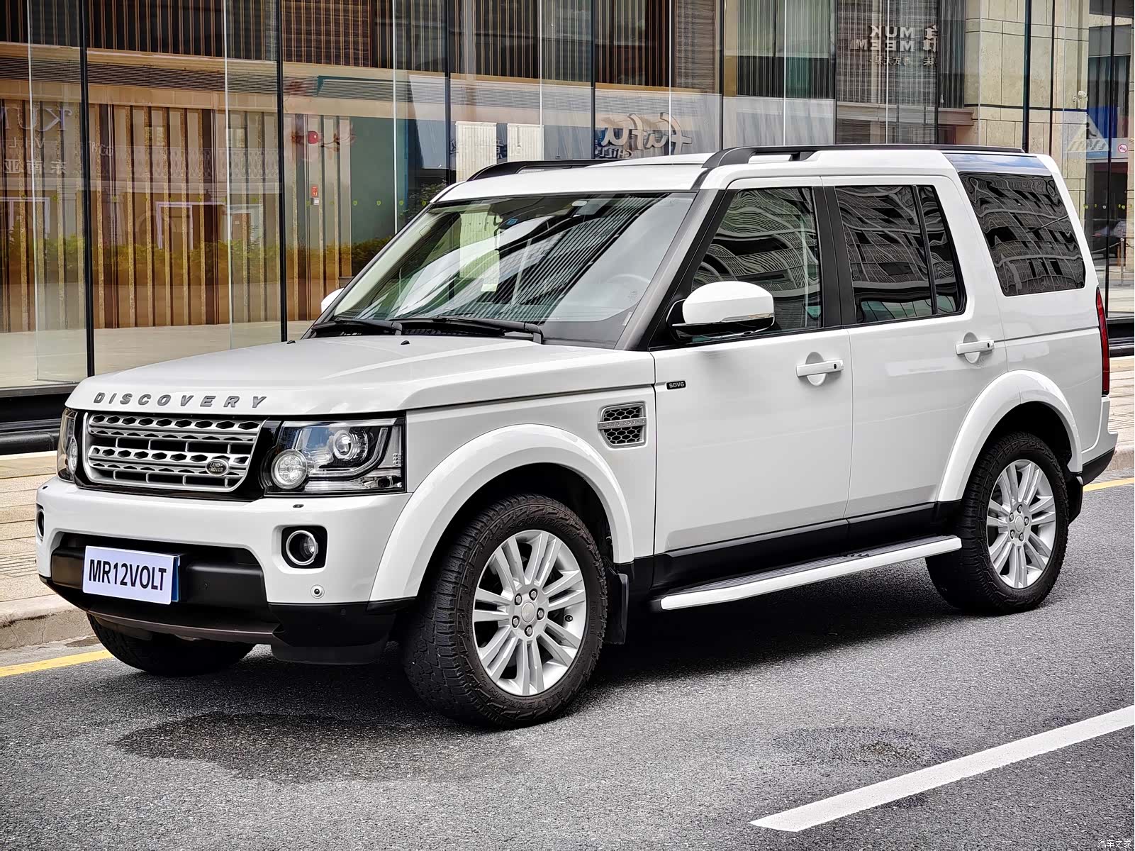 Land Rover Discovery, 2014 1
