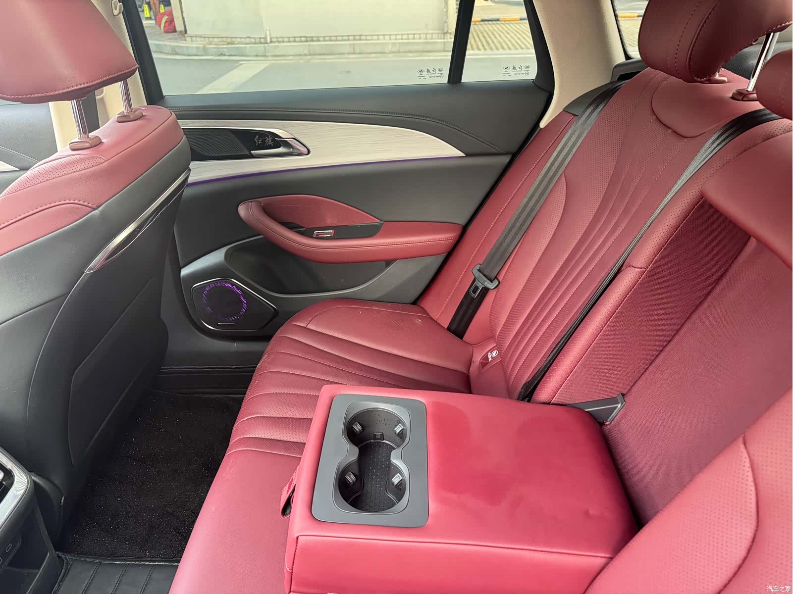 Hongqi H5, 2025 15