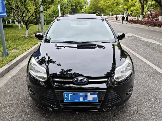 Ford Focus 2013 — купить из Китая под заказ