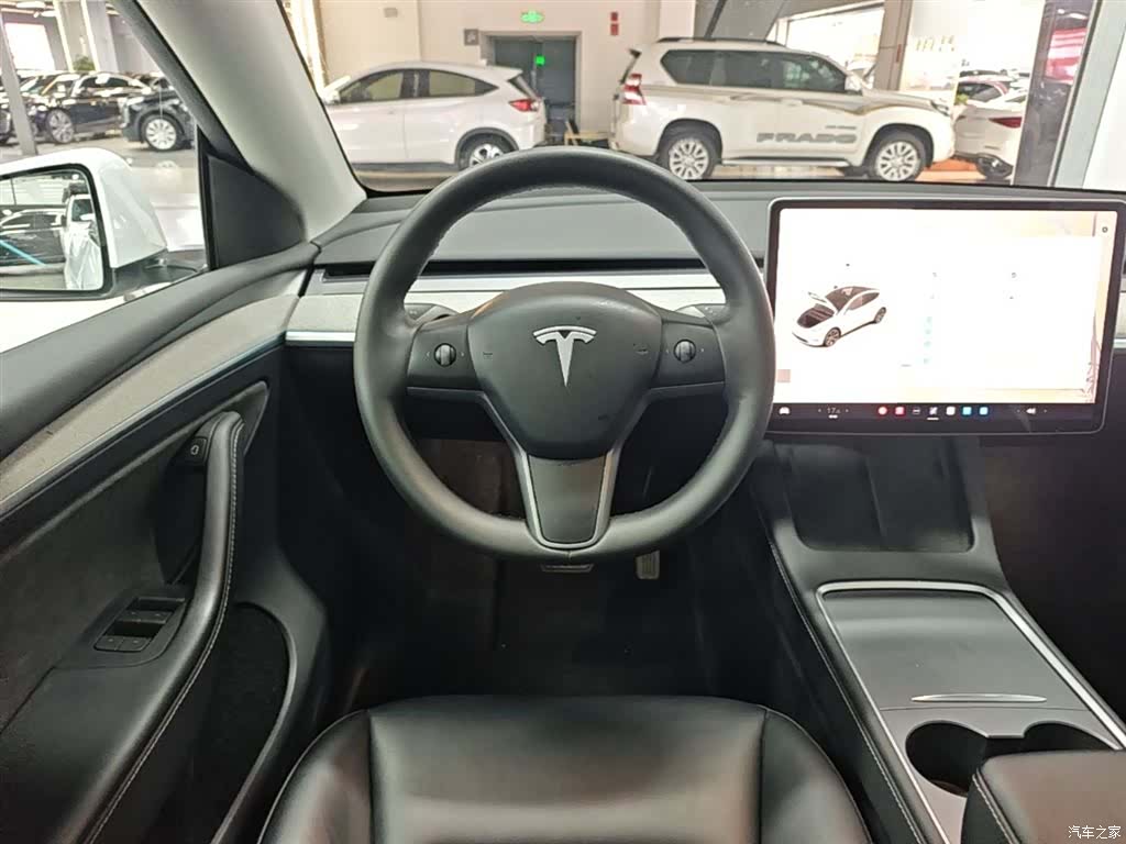 Tesla Model Y, 2024 11