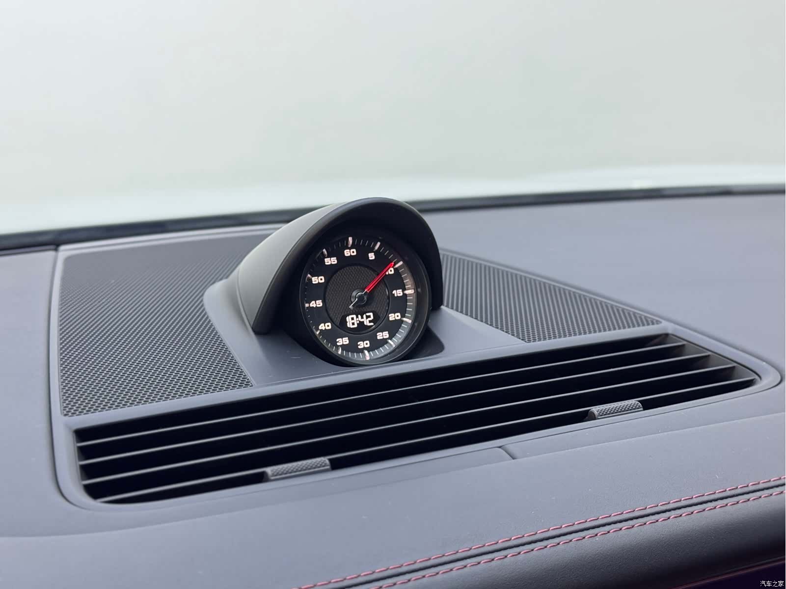 Porsche Panamera, 2023 16
