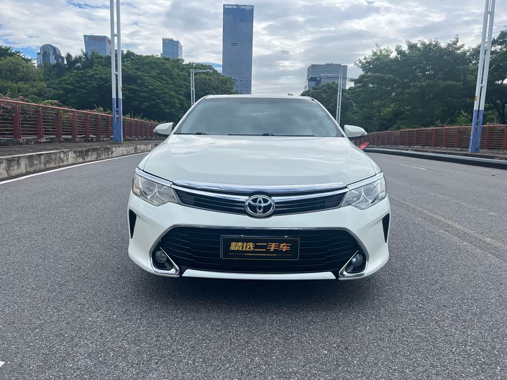 Toyota Camry 2015 2.0G Lead