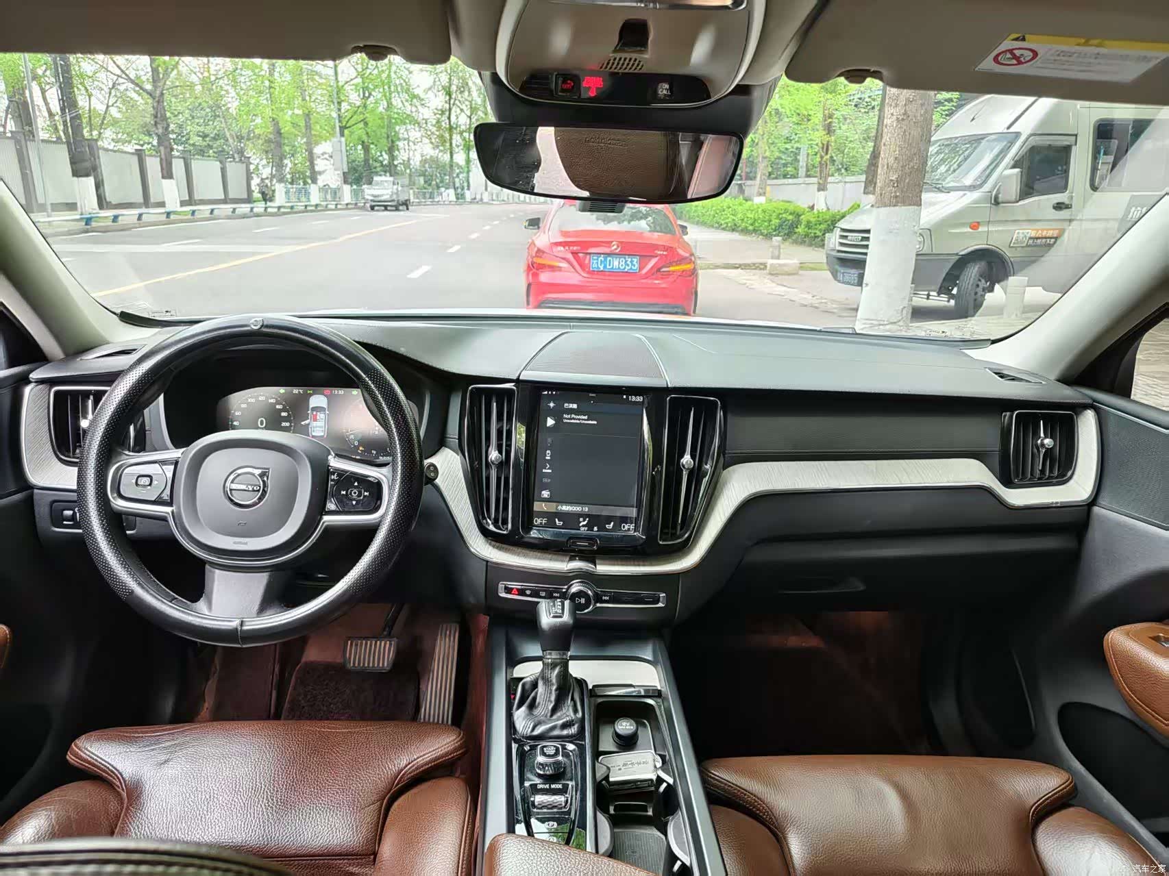 Volvo XC60, 2020 все фото
