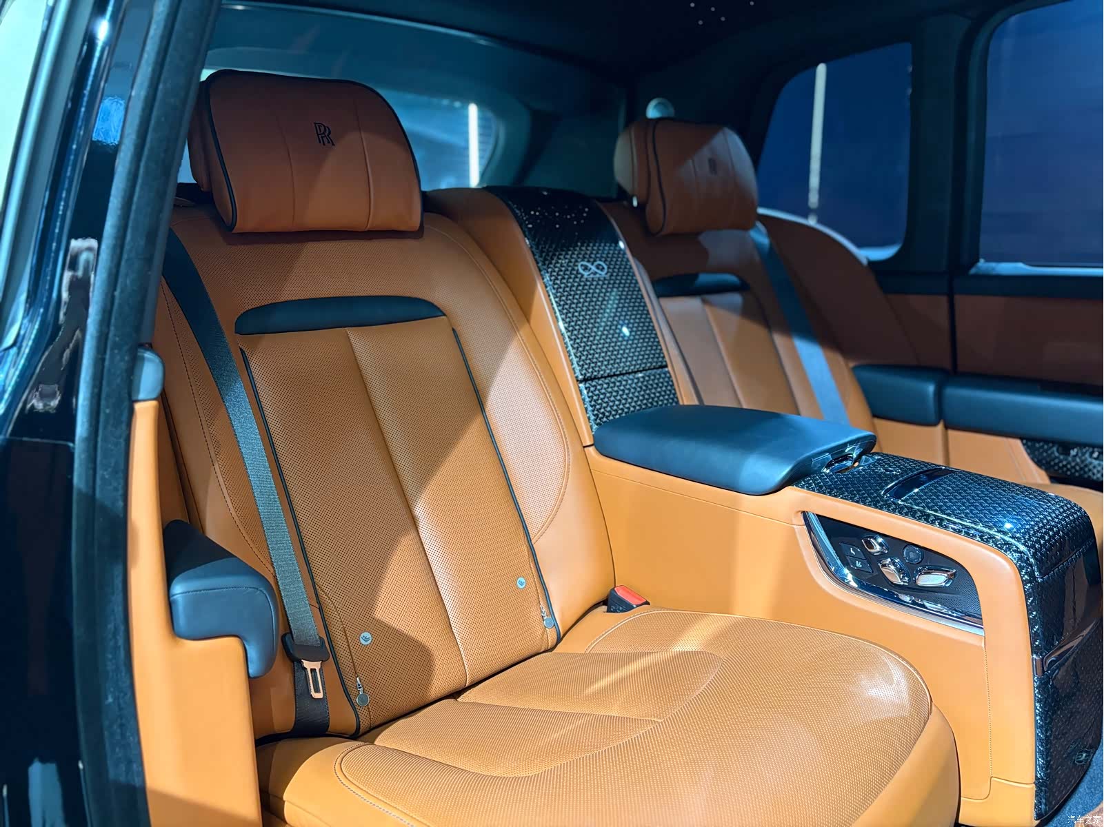 Rolls-Royce Cullinan, 2020 21