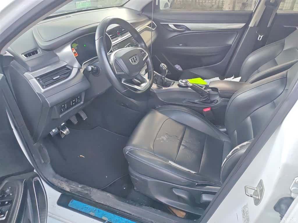 Geely Emgrand, 2019 14