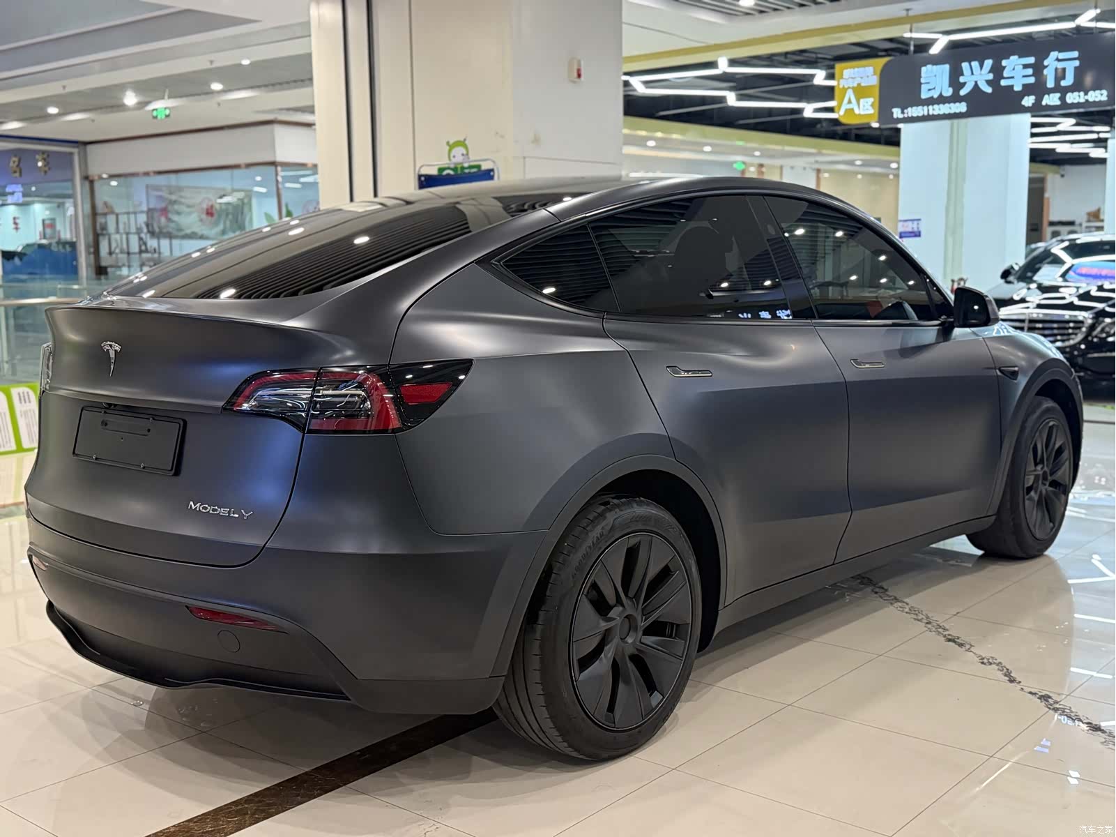 Tesla Model Y, 2024 9