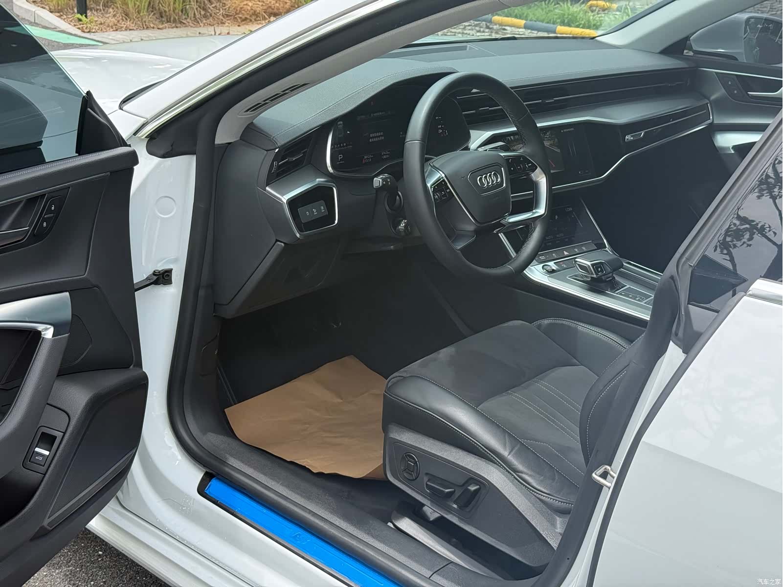 Audi A7L, 2023 4