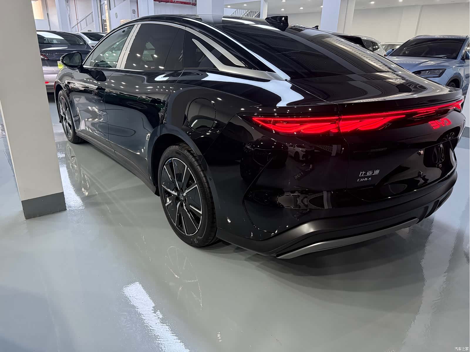 BYD Han, 2026 13
