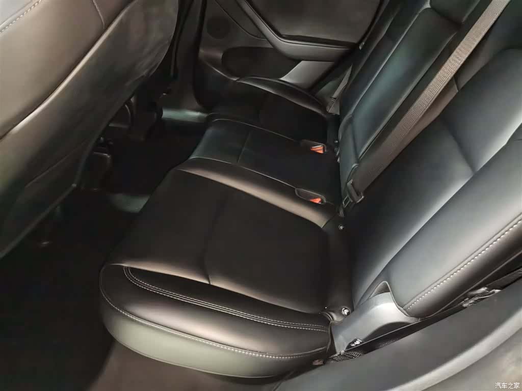 Tesla Model Y, 2023 13