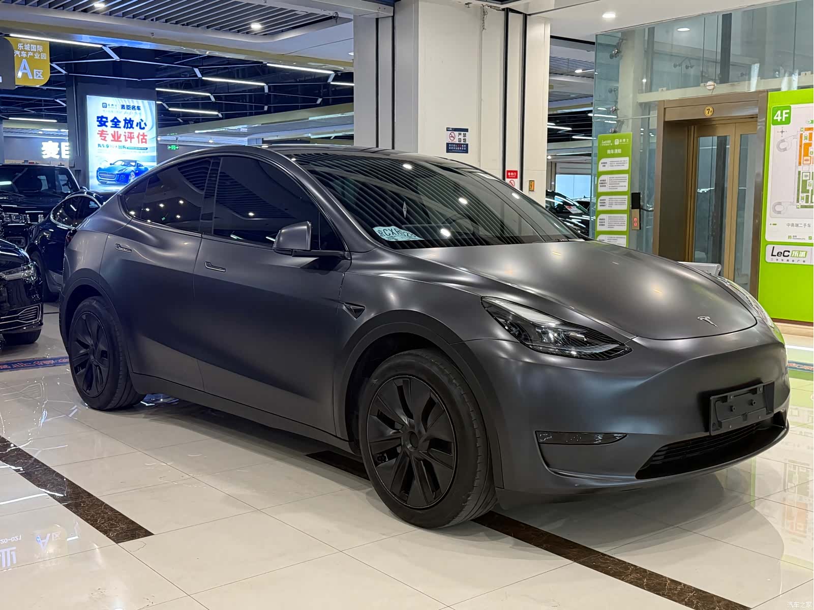 Tesla Model Y, 2024 3