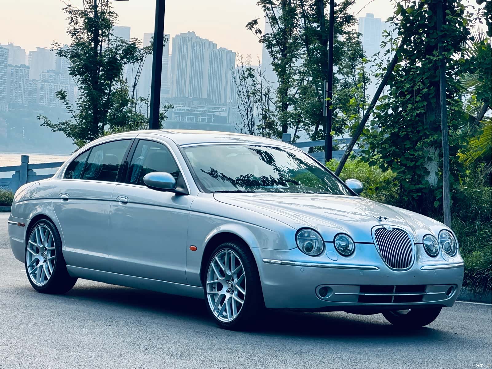 Jaguar S-TYPE, 2005 2