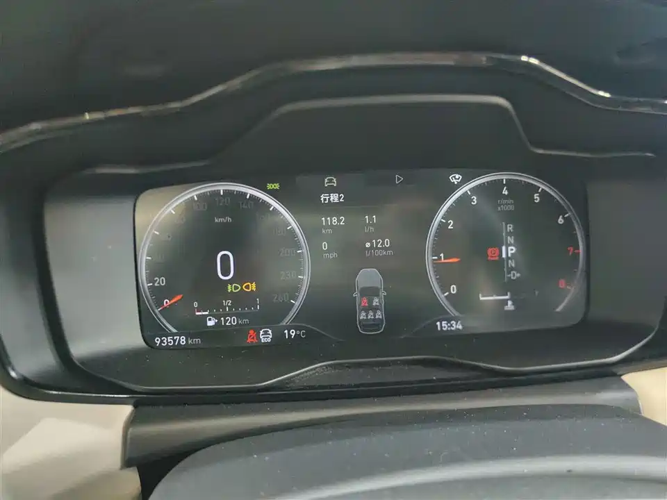 Lynk & Co 02