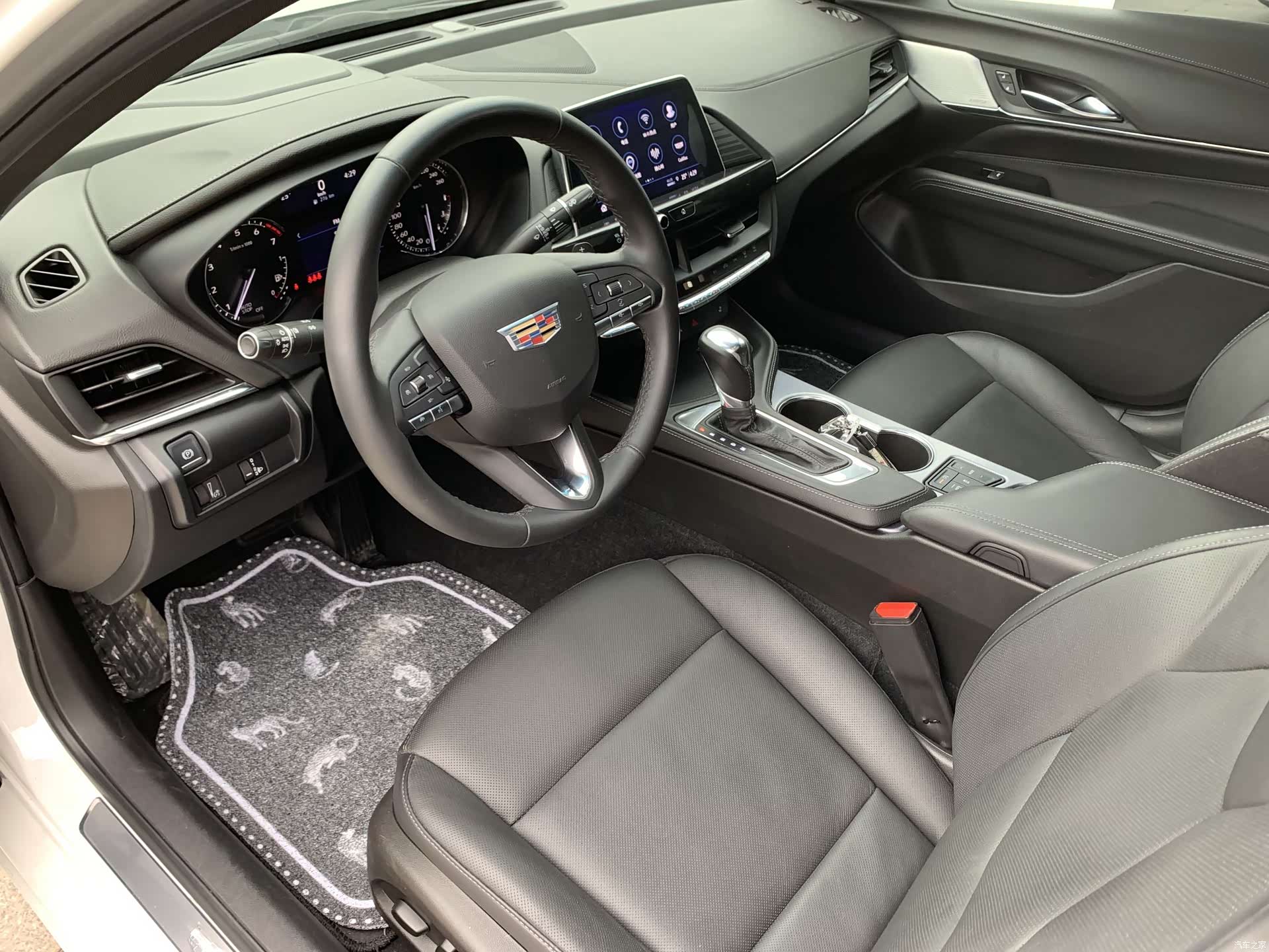 Cadillac CT4, 2022 11