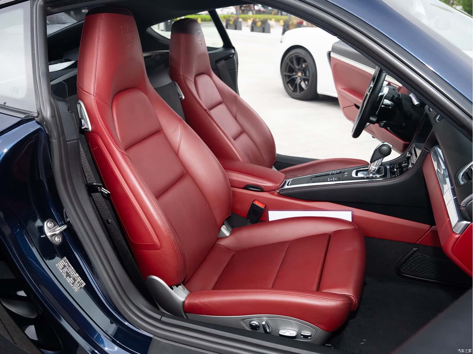 Porsche Cayman, 2018 19