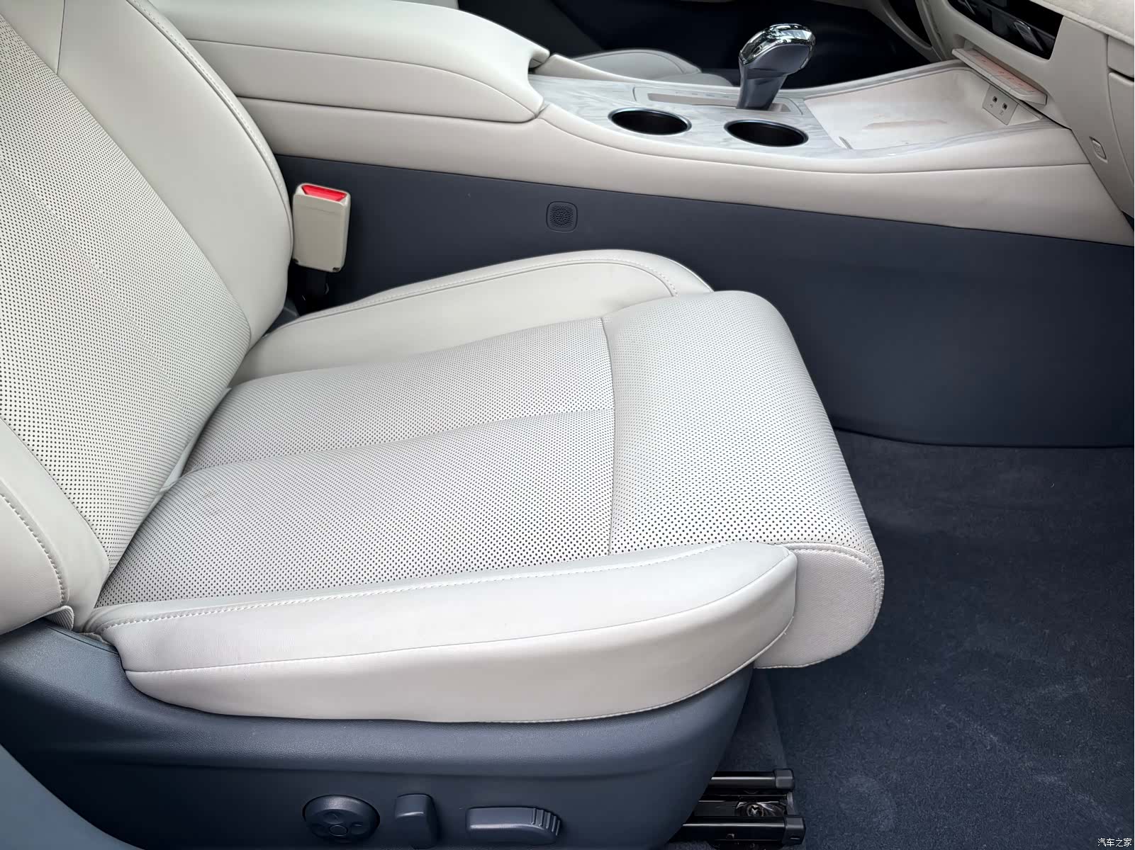 Nissan Teana, 2025 6