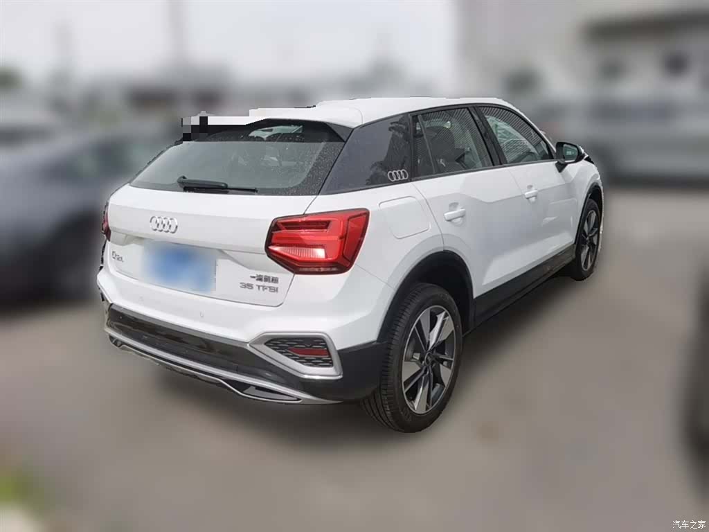 Audi Q2L, 2024 12