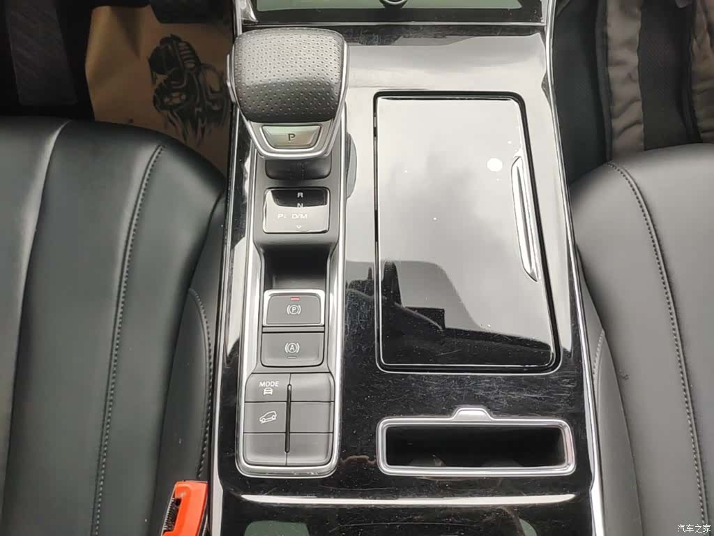 Roewe RX5, 2021 14