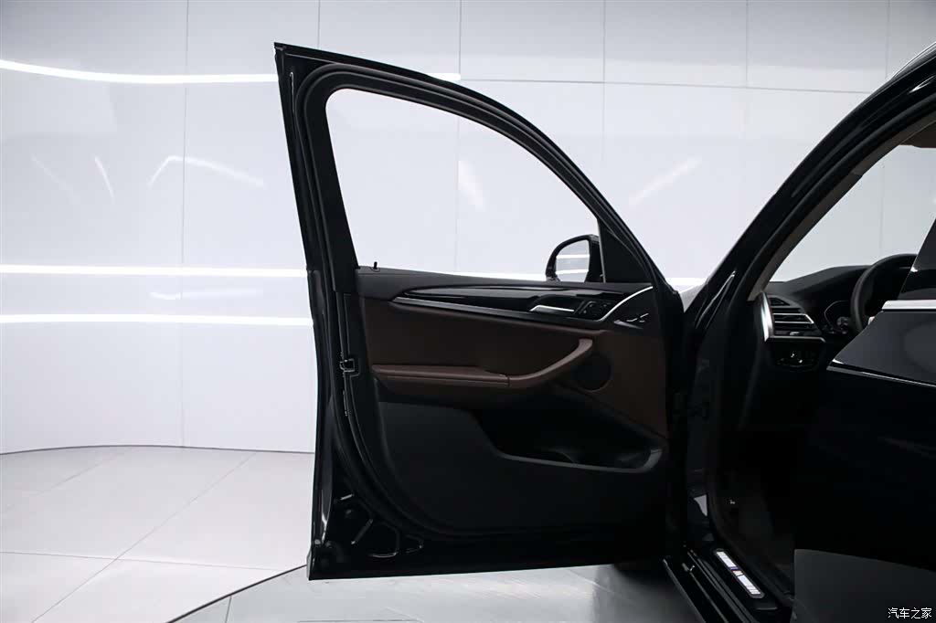 BMW X3, 2024 11