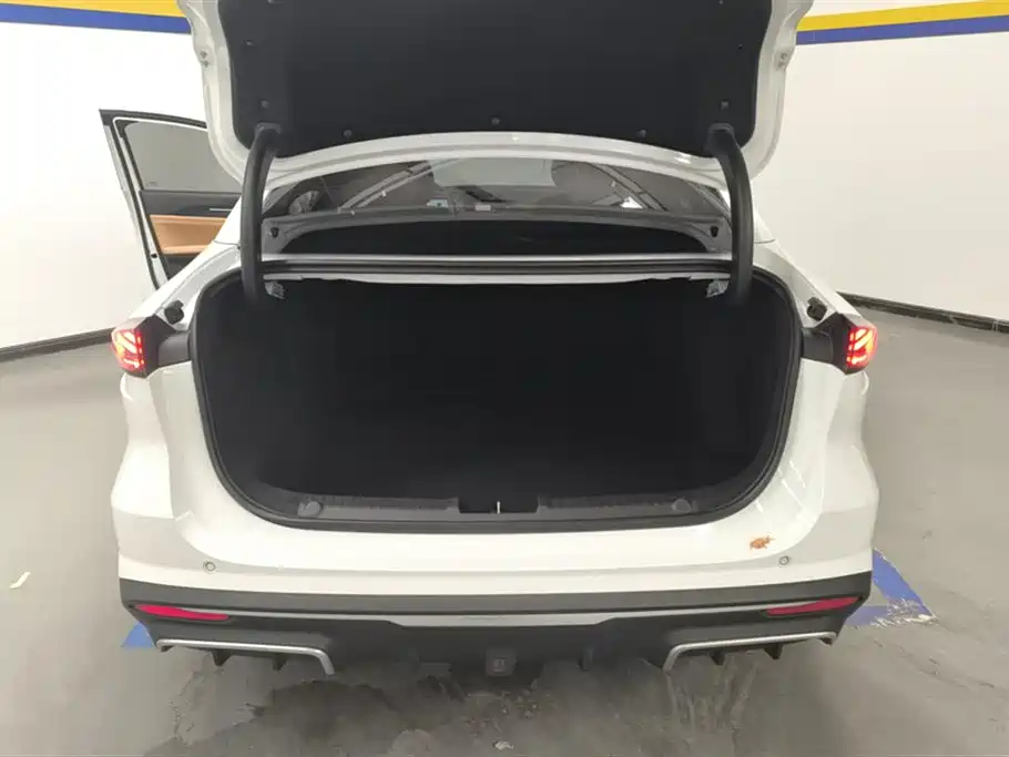 Geely Galaxy Galaxy L6