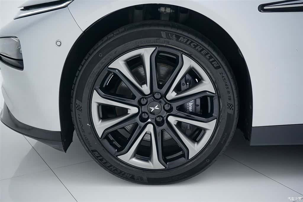Xpeng P7, 2022 22