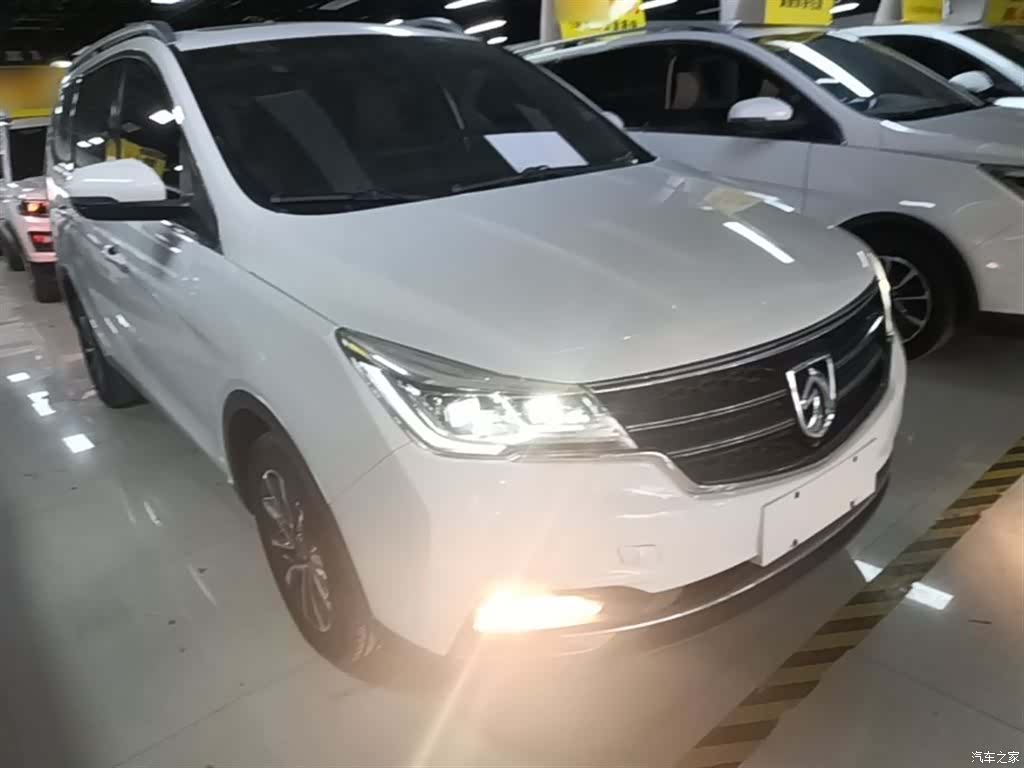 Wuling 730, 2018 4
