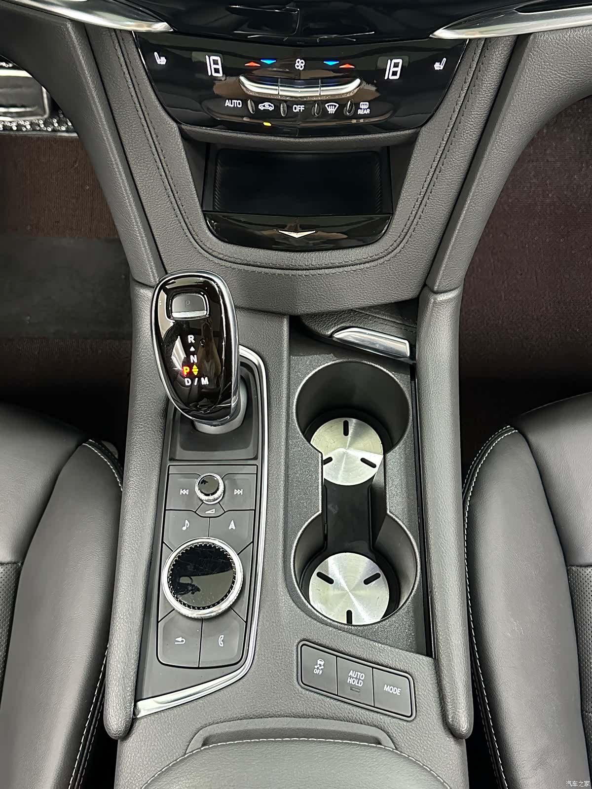 Cadillac XT6, 2021 21
