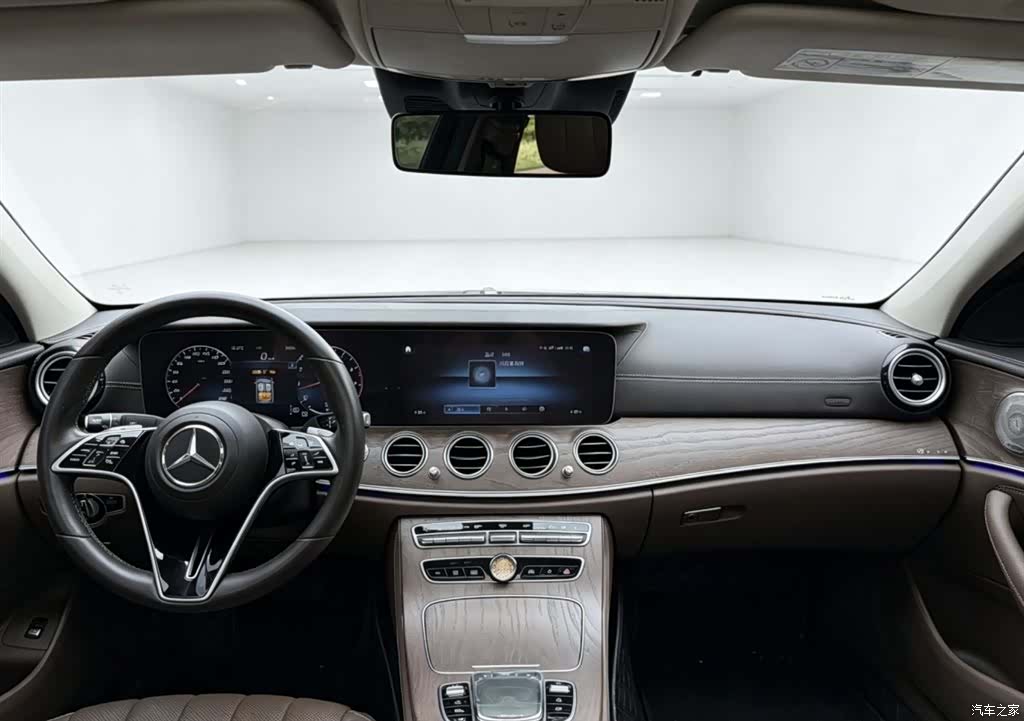 Mercedes-Benz E-Class, 2023 все фото
