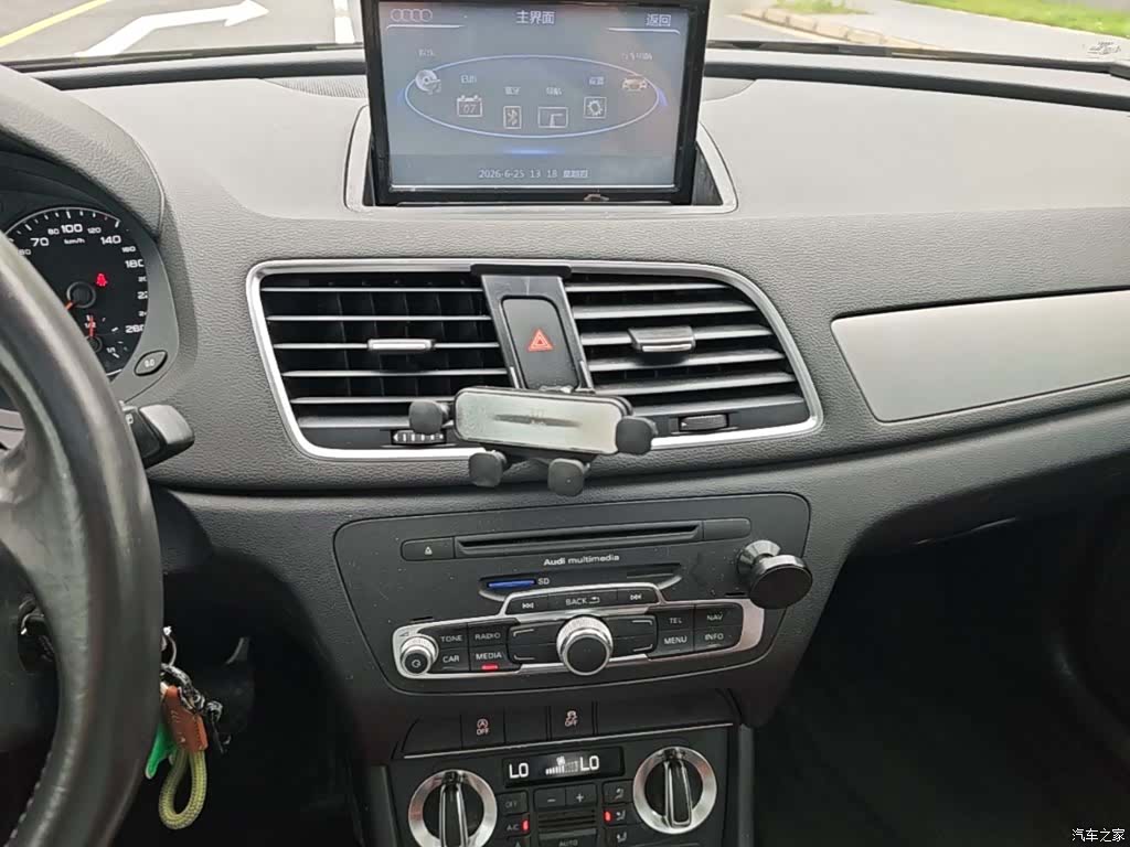 Audi Q3, 2015 13