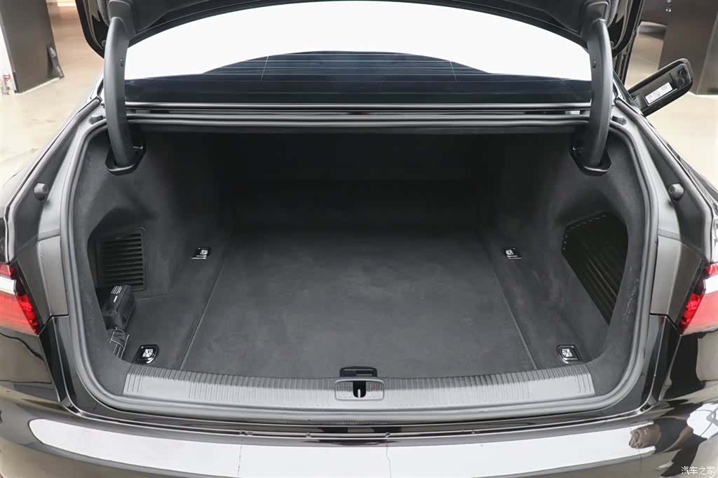 Audi A8L, 2018 30