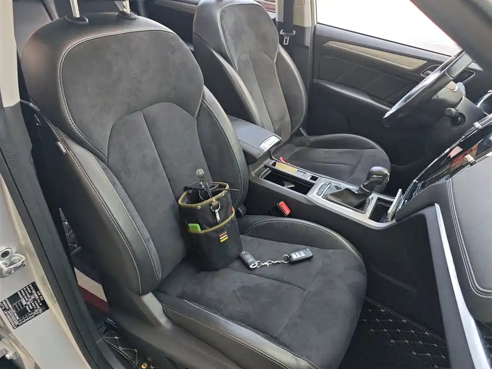 Roewe RX5 New energy