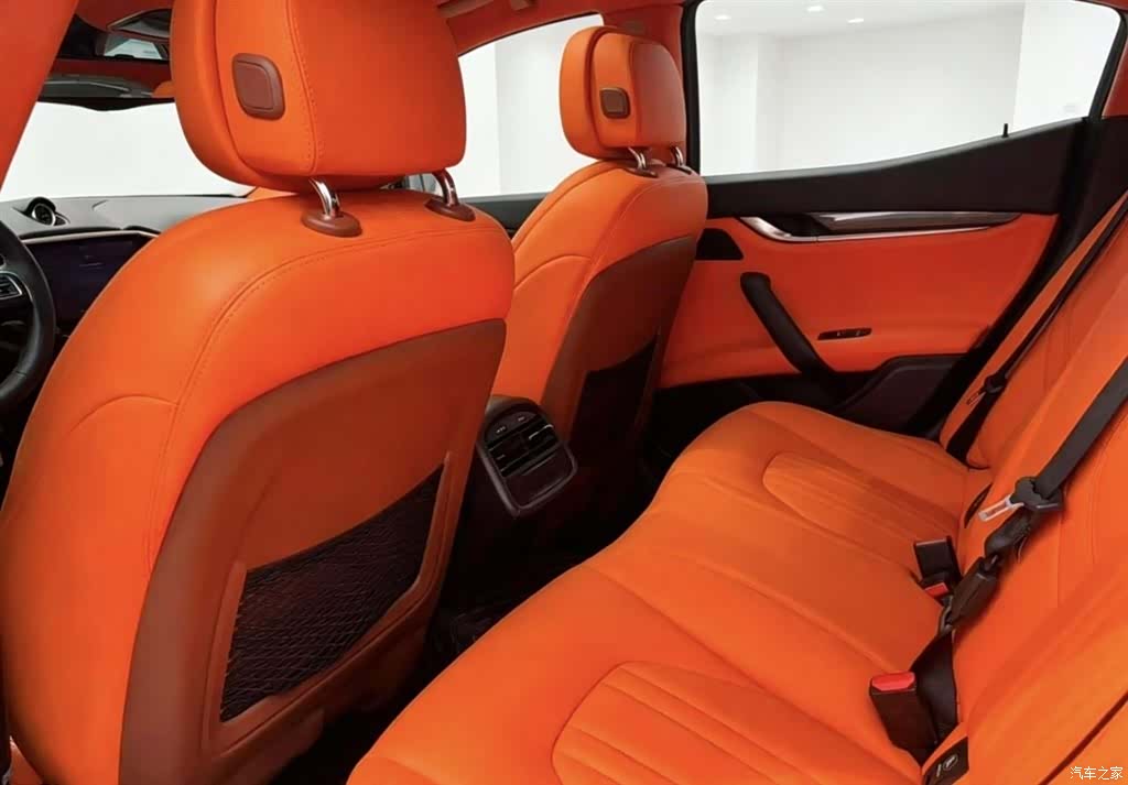 Maserati Ghibli, 2015 6
