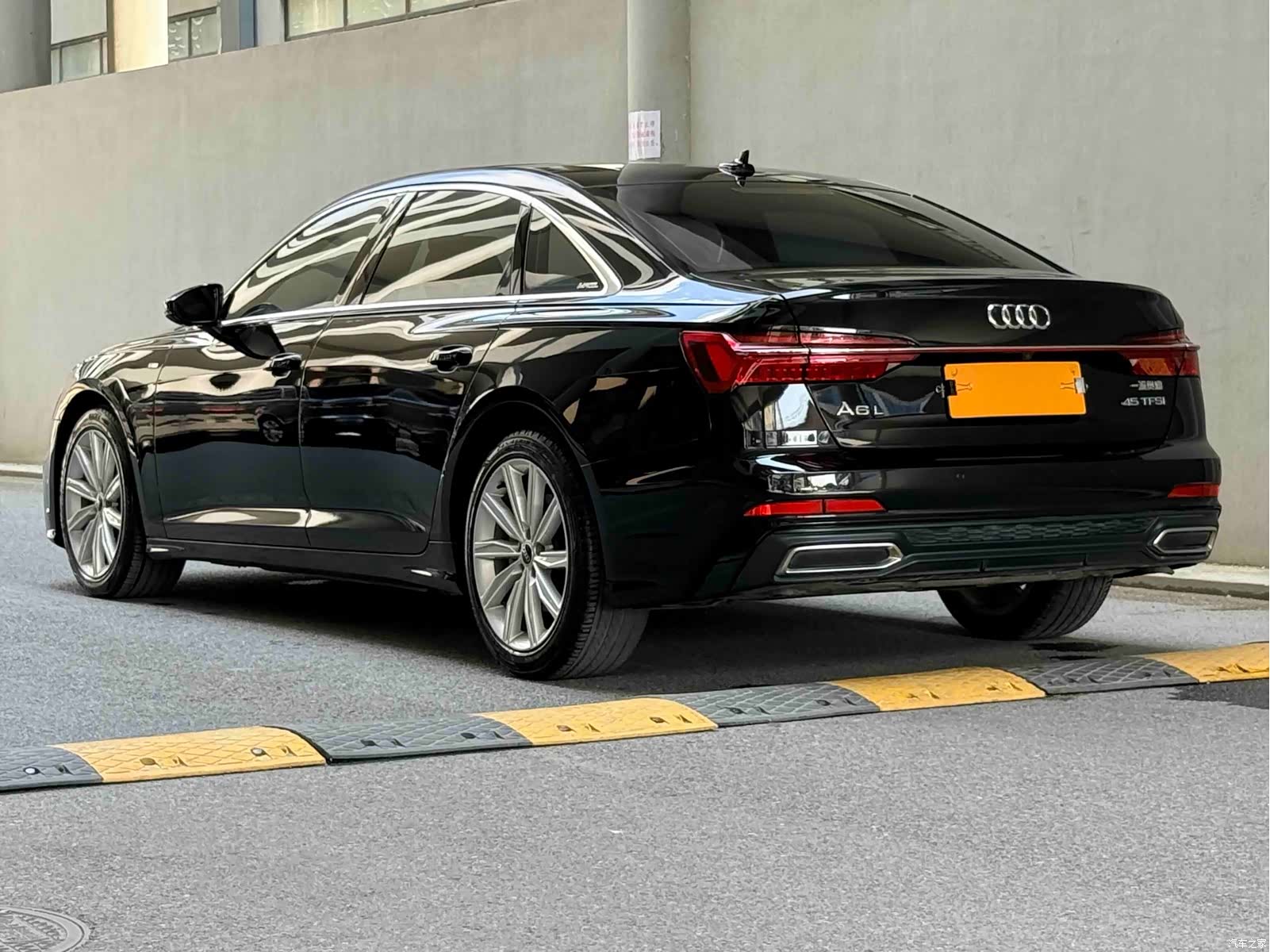 Audi A6L, 2022 4