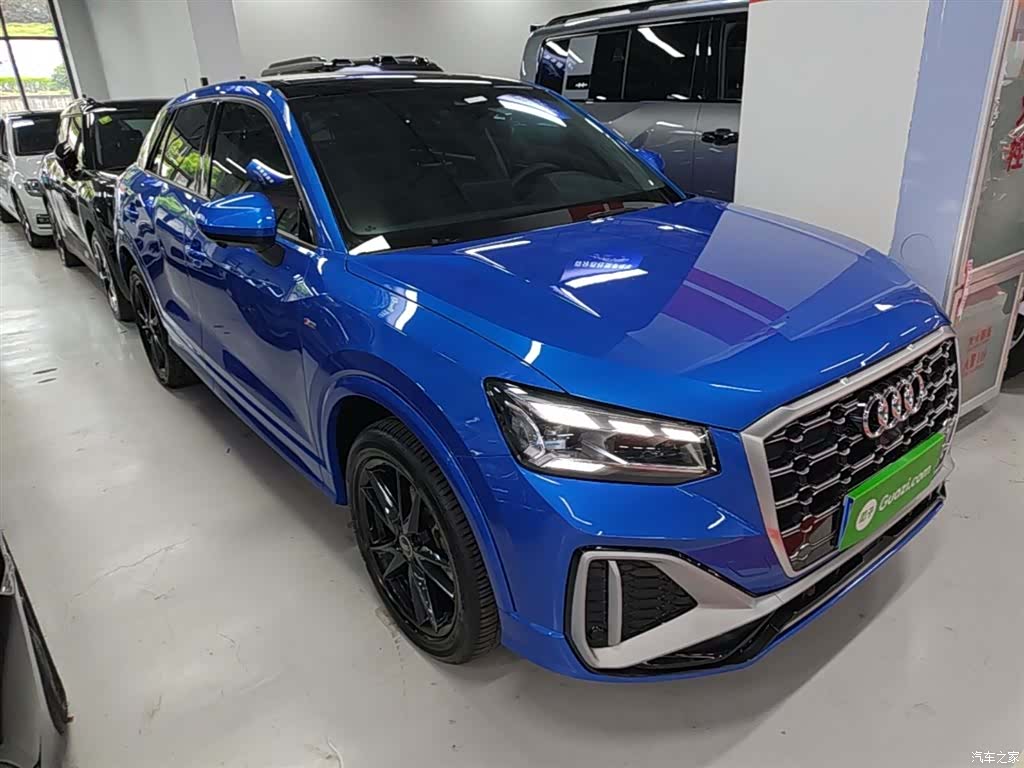 Audi Q2L, 2022 4