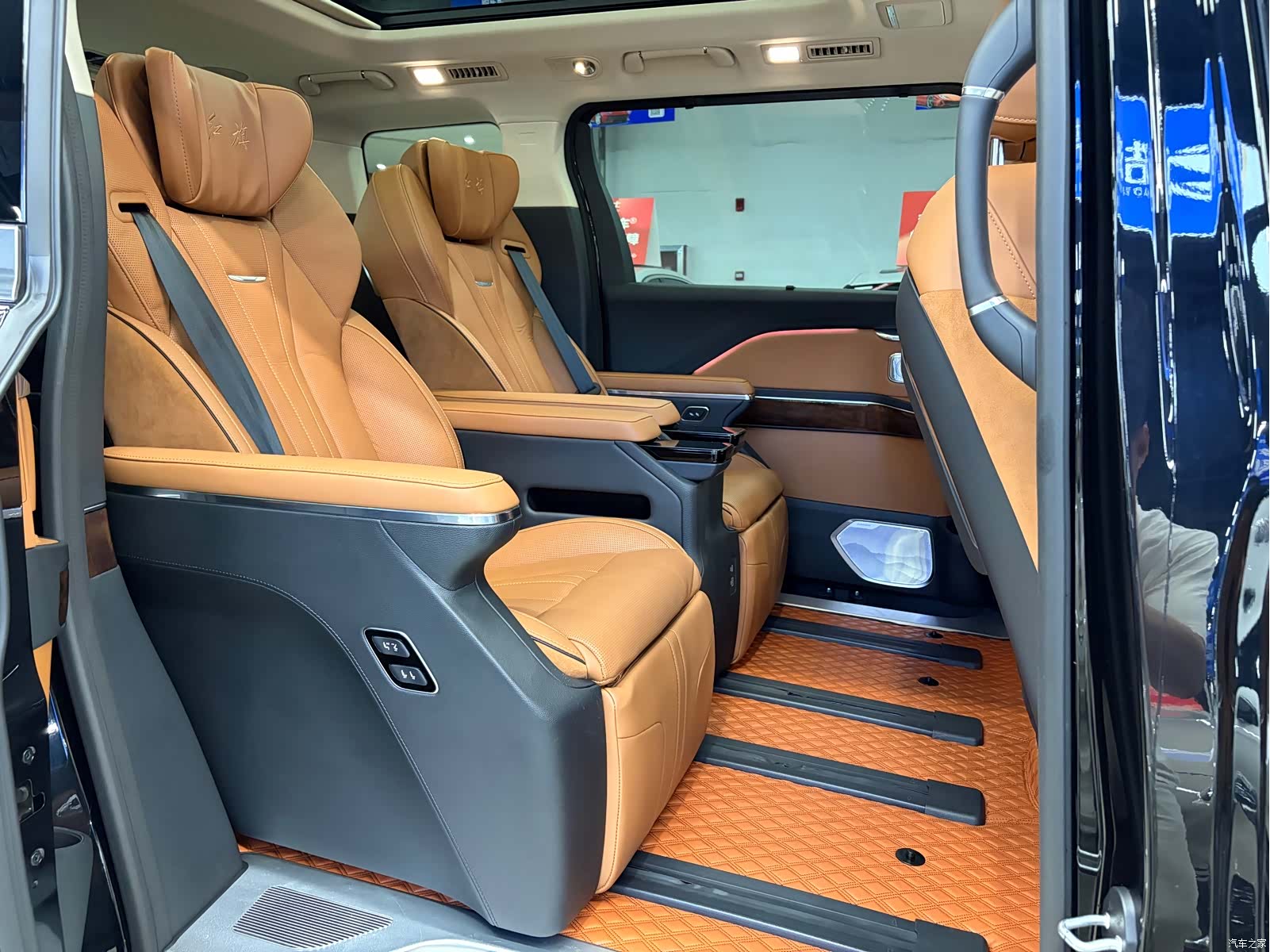 Hongqi HQ9, 2023 17