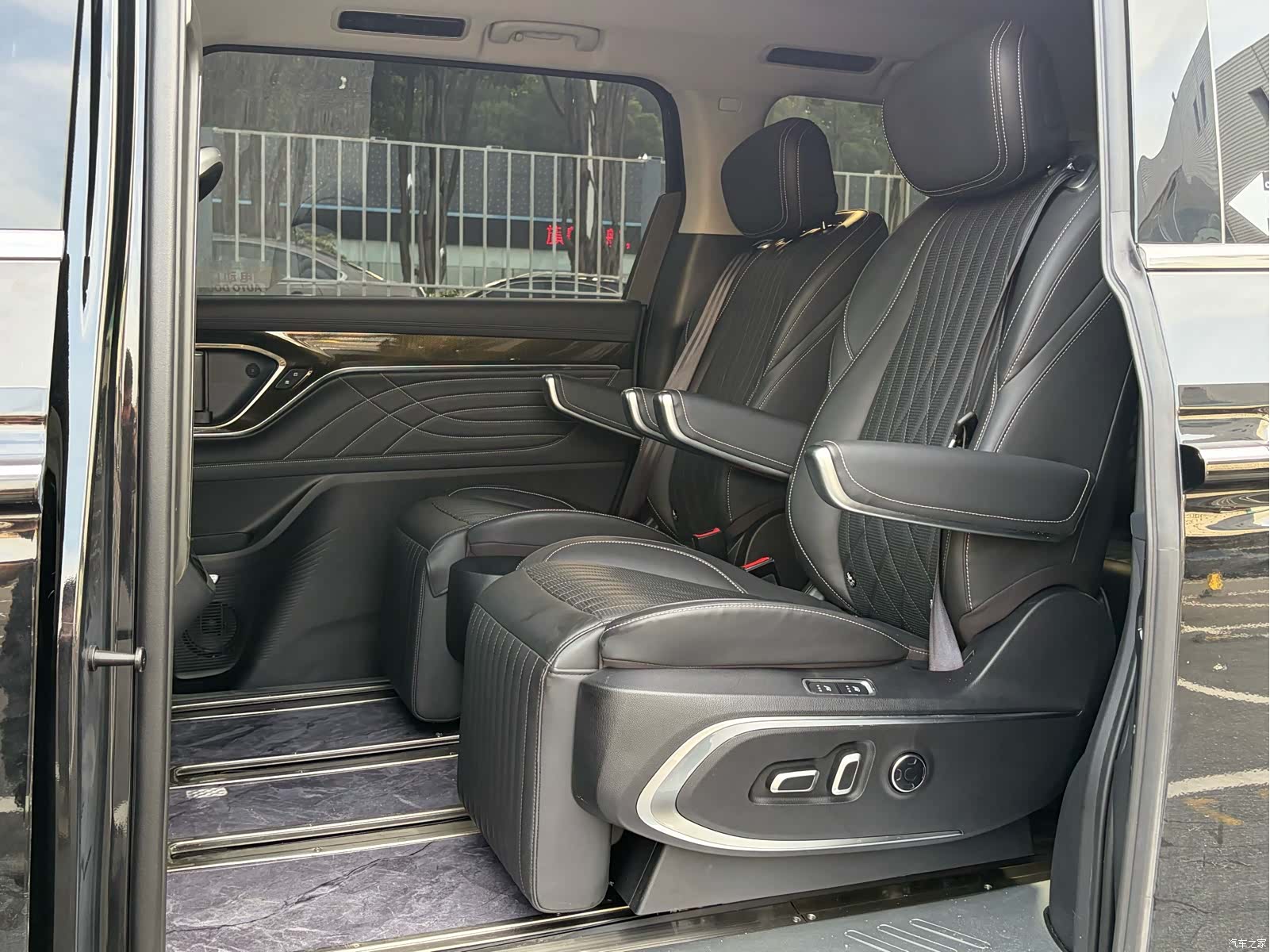 Maxus G90, 2024 16