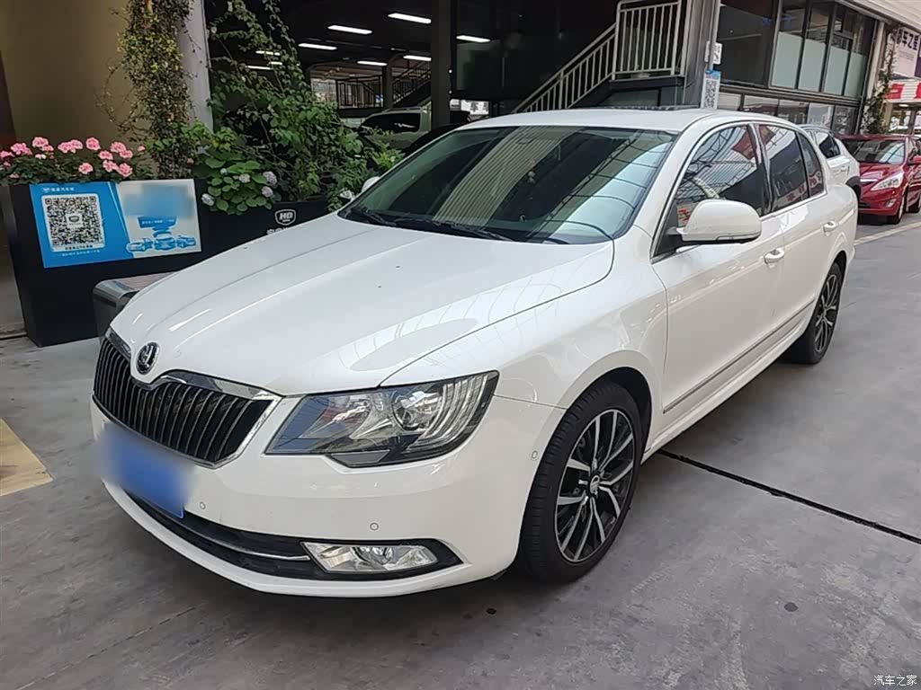 Skoda Superb, 2015 1