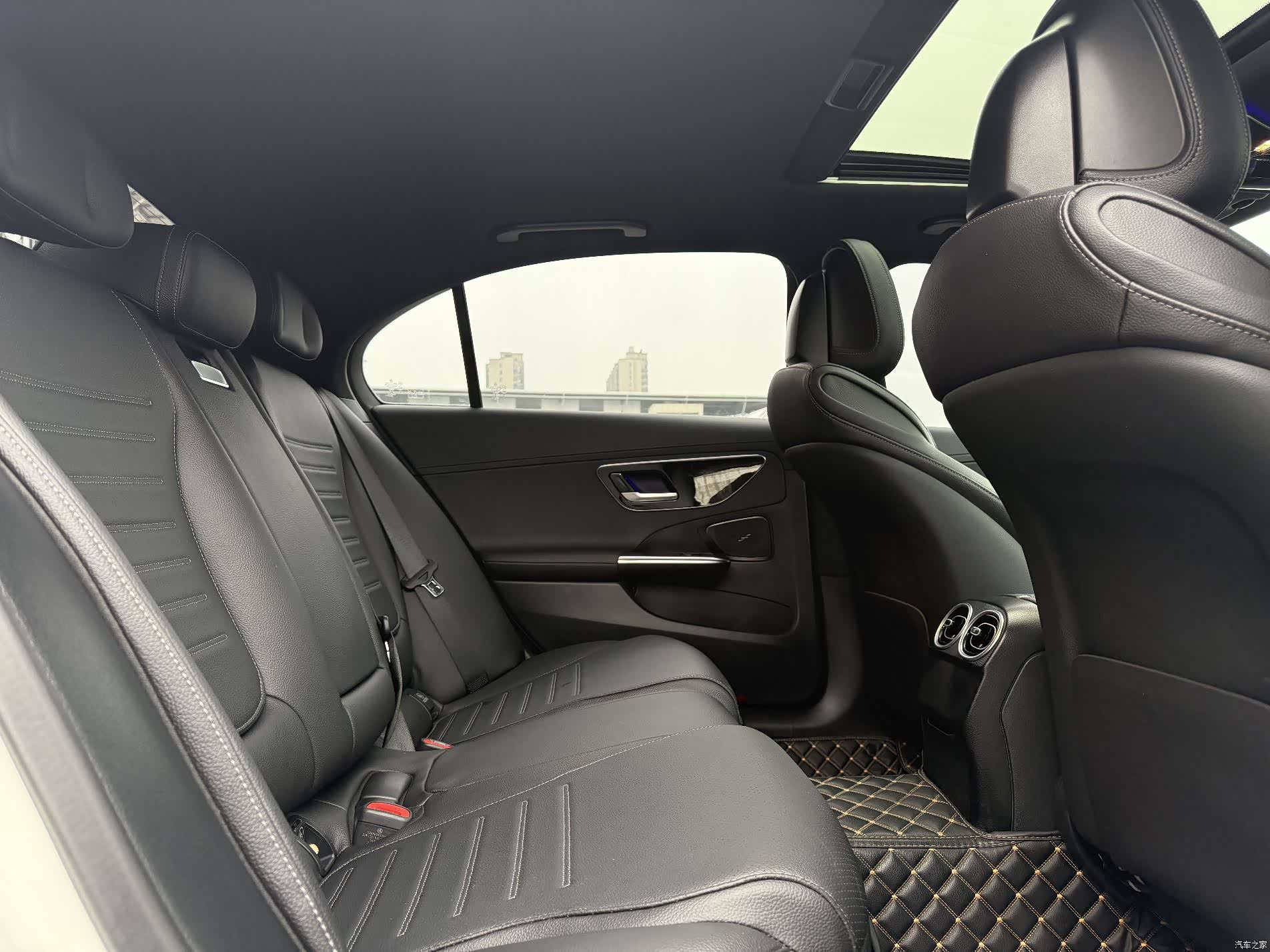 Mercedes-Benz C-Class, 2022 17